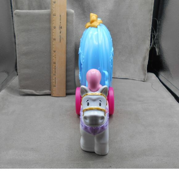 Little People 2022 Disney Princess Cinderella's Dancing Carriage HGP76 No Fig - Picture 4 of 7